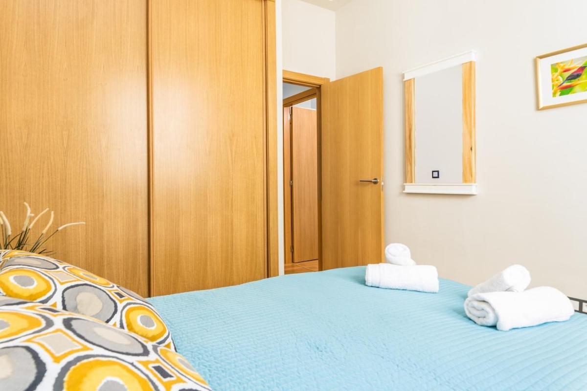-Malagasunapts- Modern Citycentre Pool&Parking المظهر الخارجي الصورة